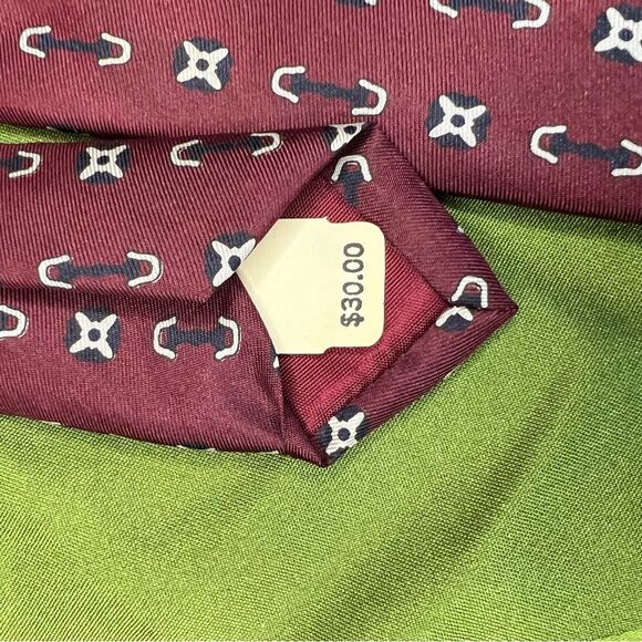 Vintage NWT 100% silk tie. Made in Italy. - Picture 4 of 4